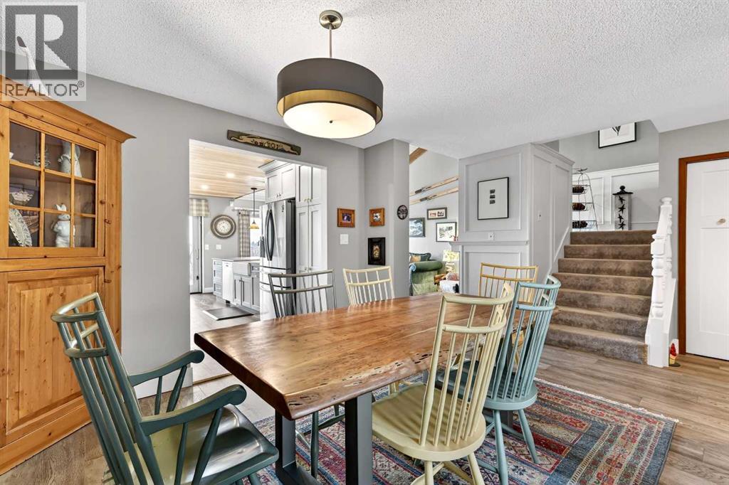#832 860 Midridge Drive SE - 21