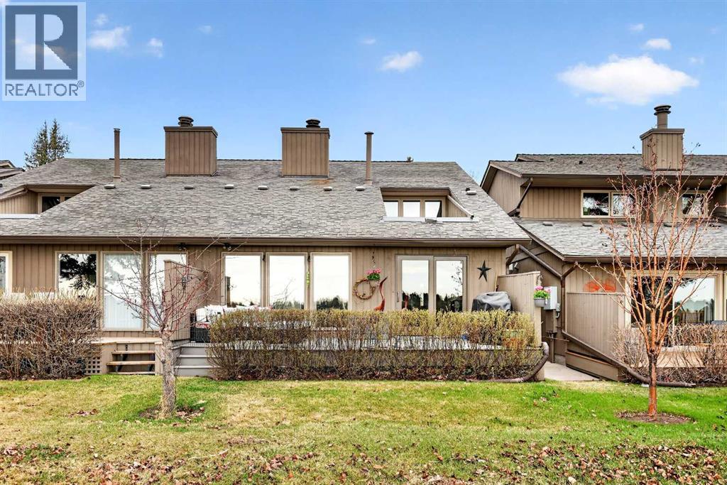 #832 860 Midridge Drive SE - 41