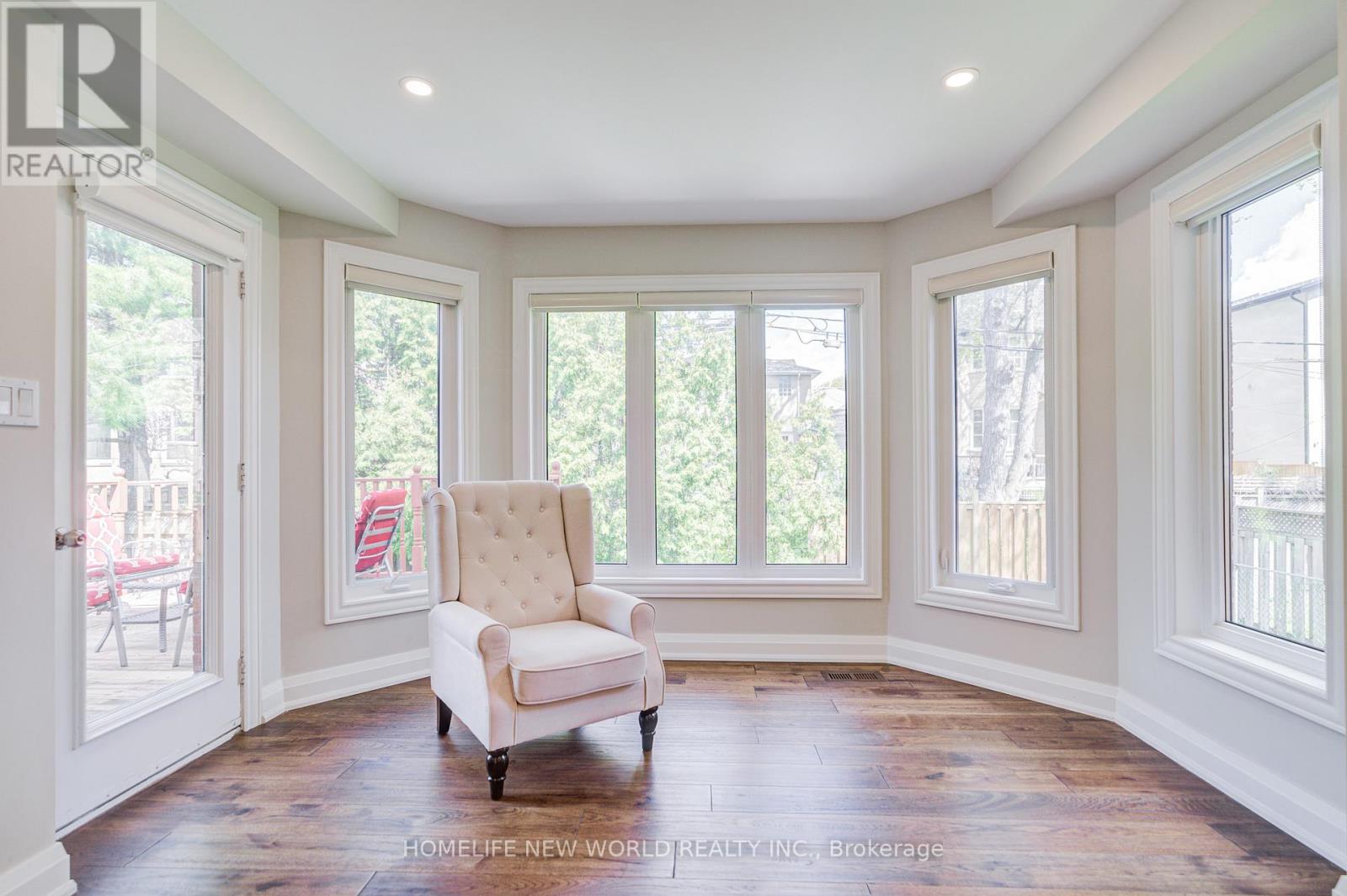 278 KINGSDALE AVENUE - 18