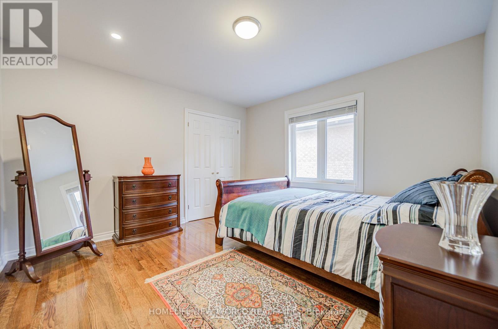 278 KINGSDALE AVENUE - 38