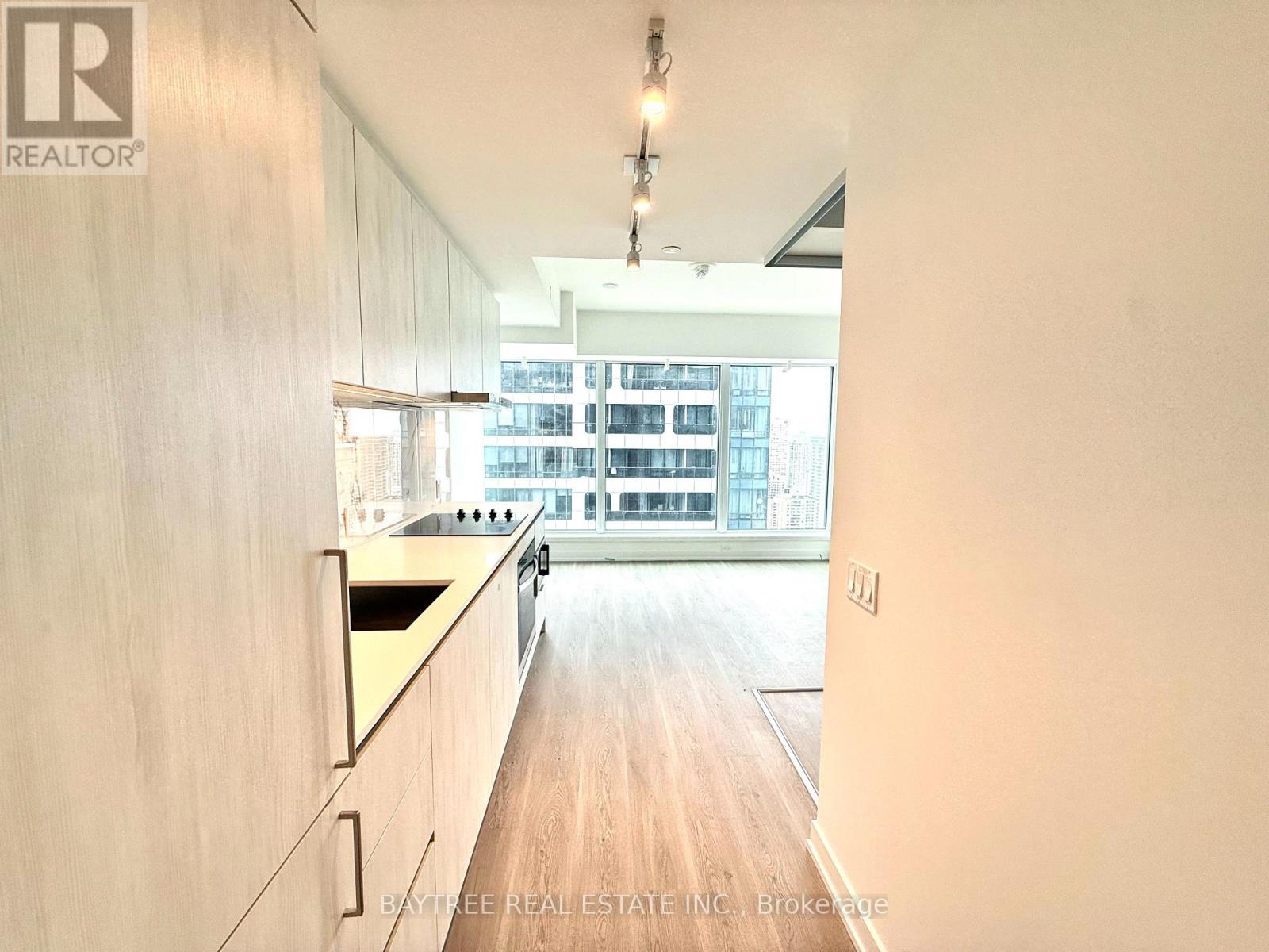 Listing photo of 4506 - 8 WELLESLEY STREET W