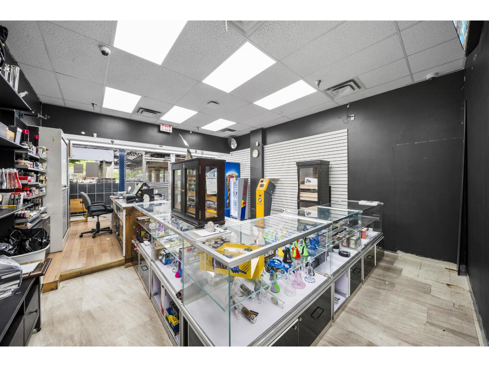 209 32530 LOUGHEED HIGHWAY, Mission