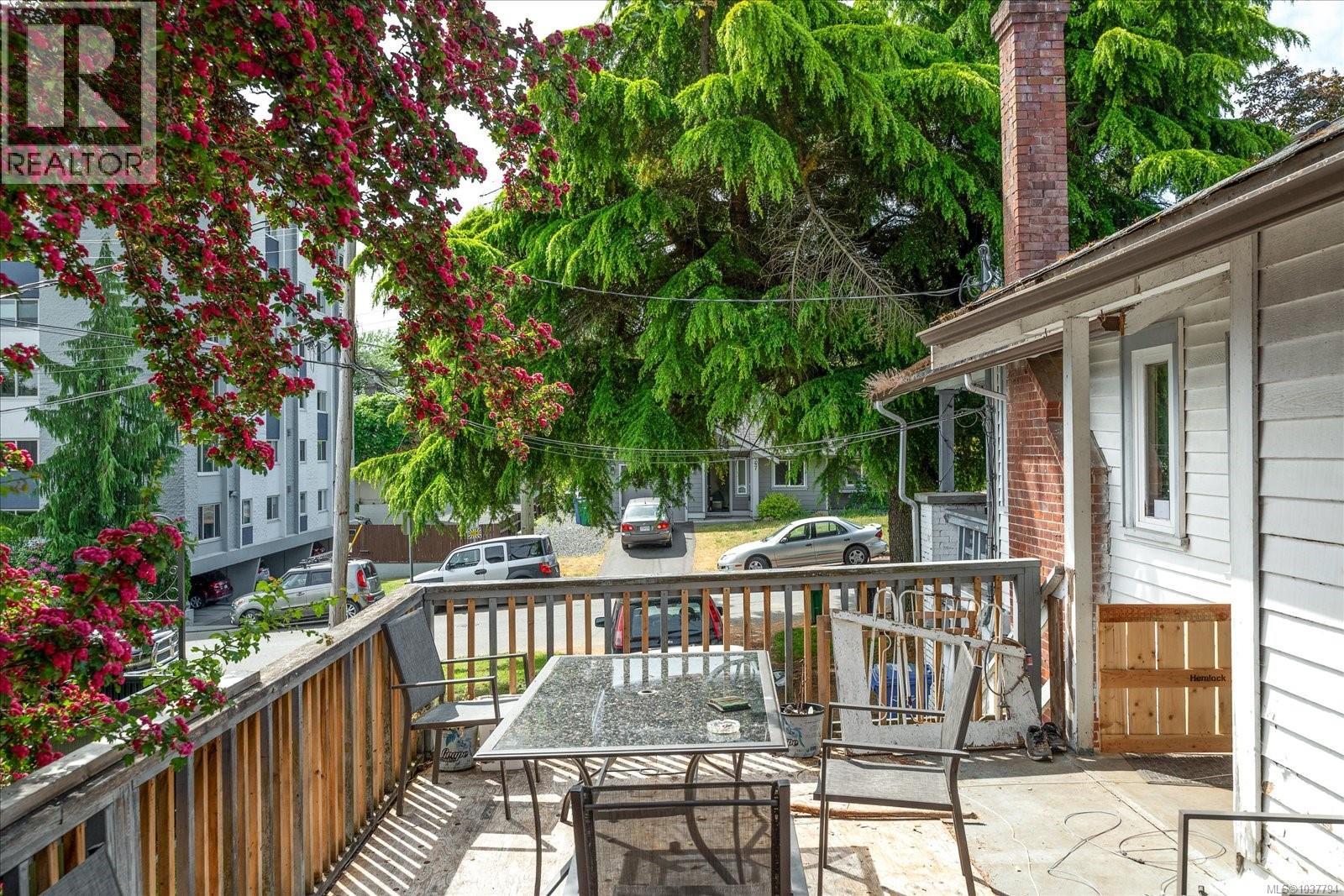 50 Mount Benson St, Nanaimo