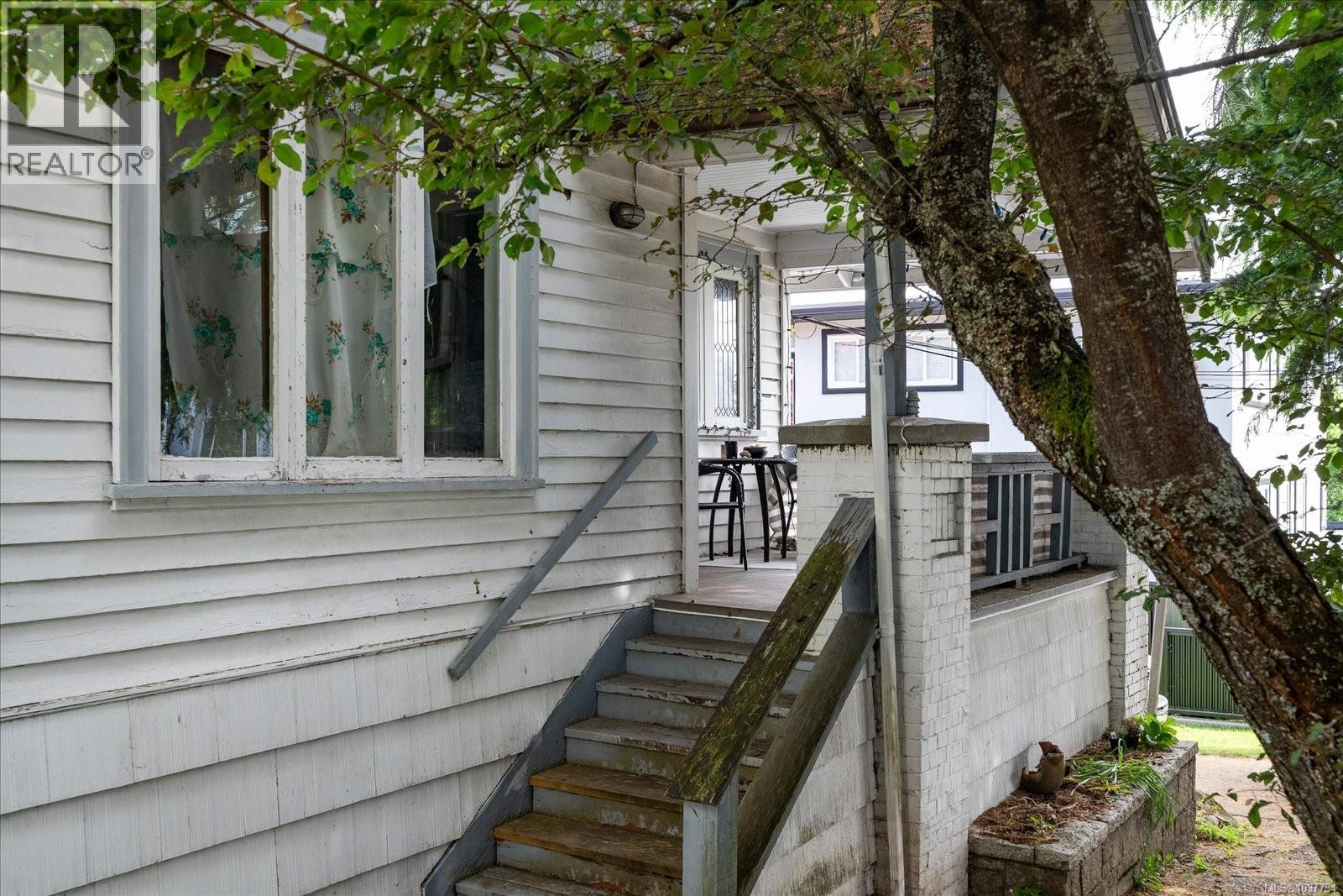 50 Mount Benson St, Nanaimo