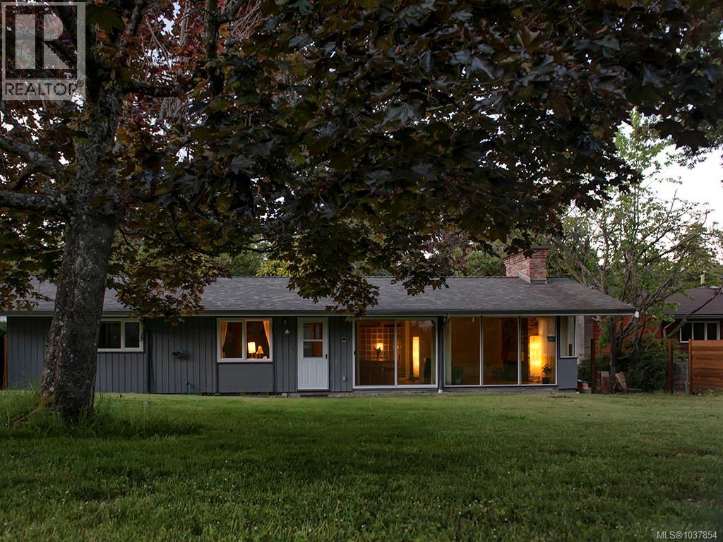 2429 Sutton Rd - 24
