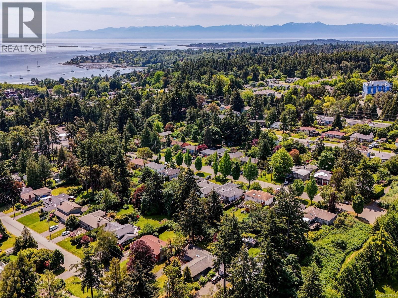 2429 Sutton Rd, Saanich