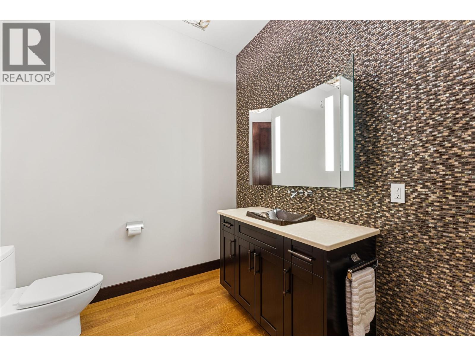 6487 Dixon Dam Road, Vernon