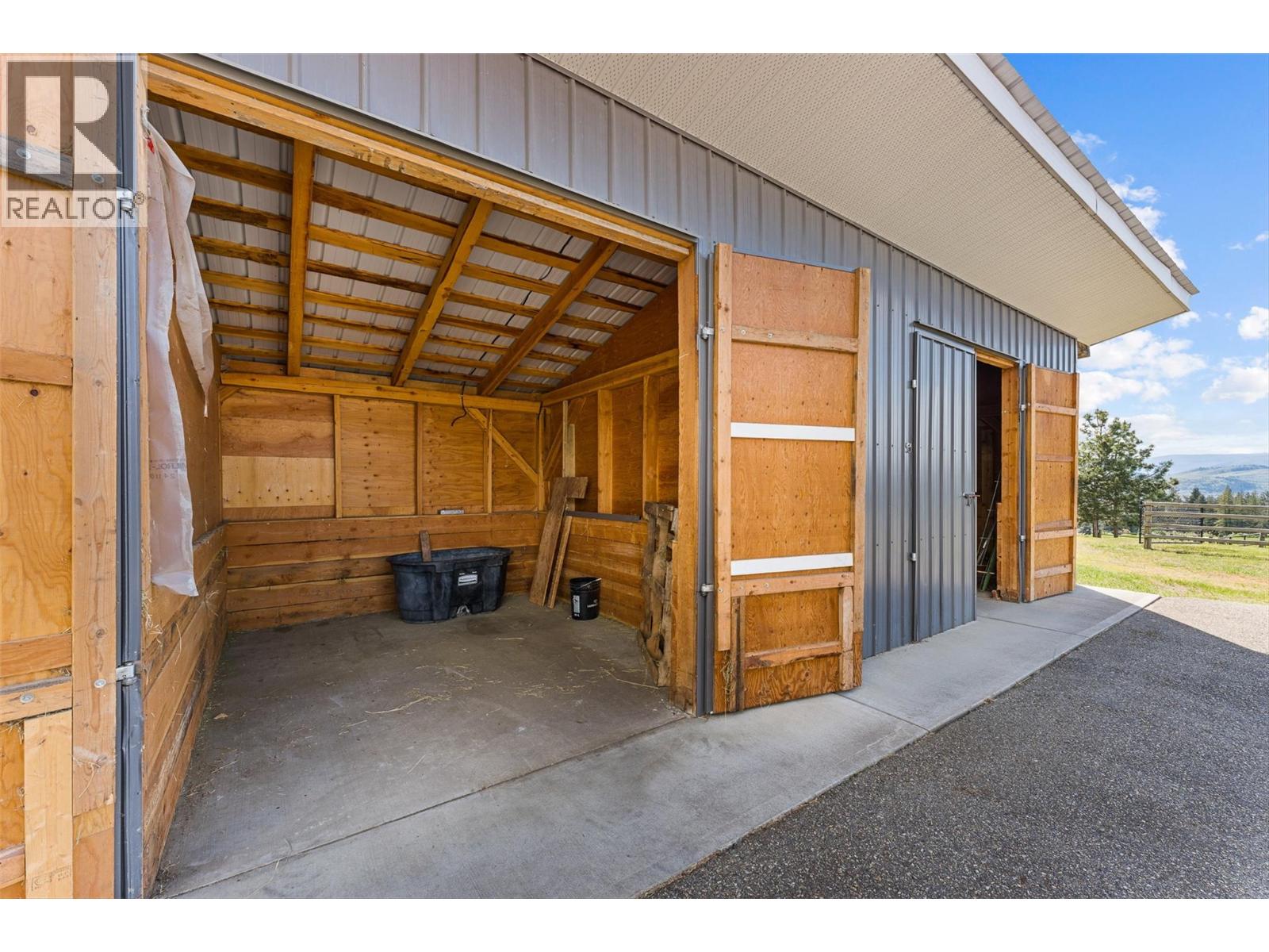 6487 Dixon Dam Road, Vernon