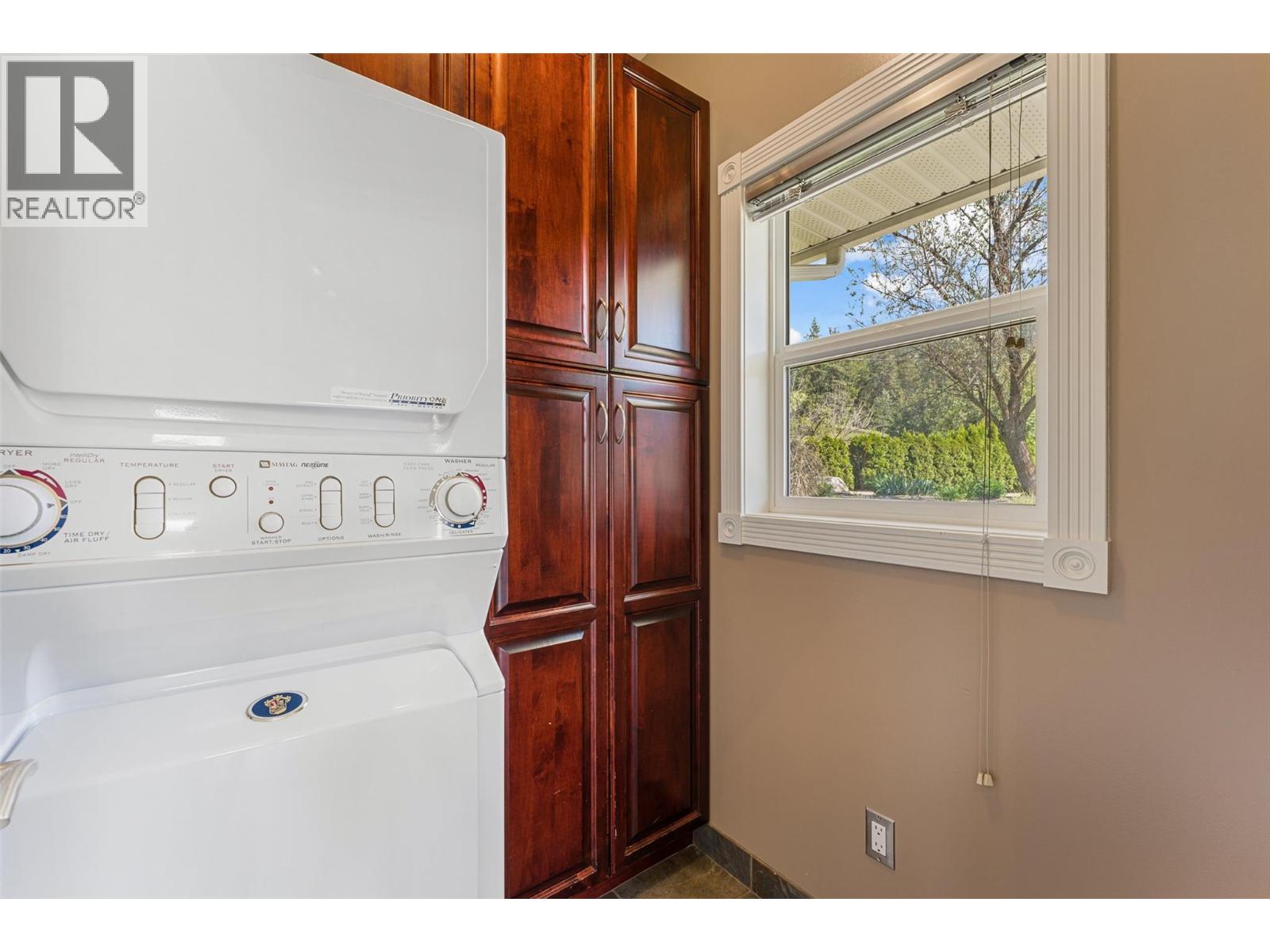 6487 Dixon Dam Road, Vernon