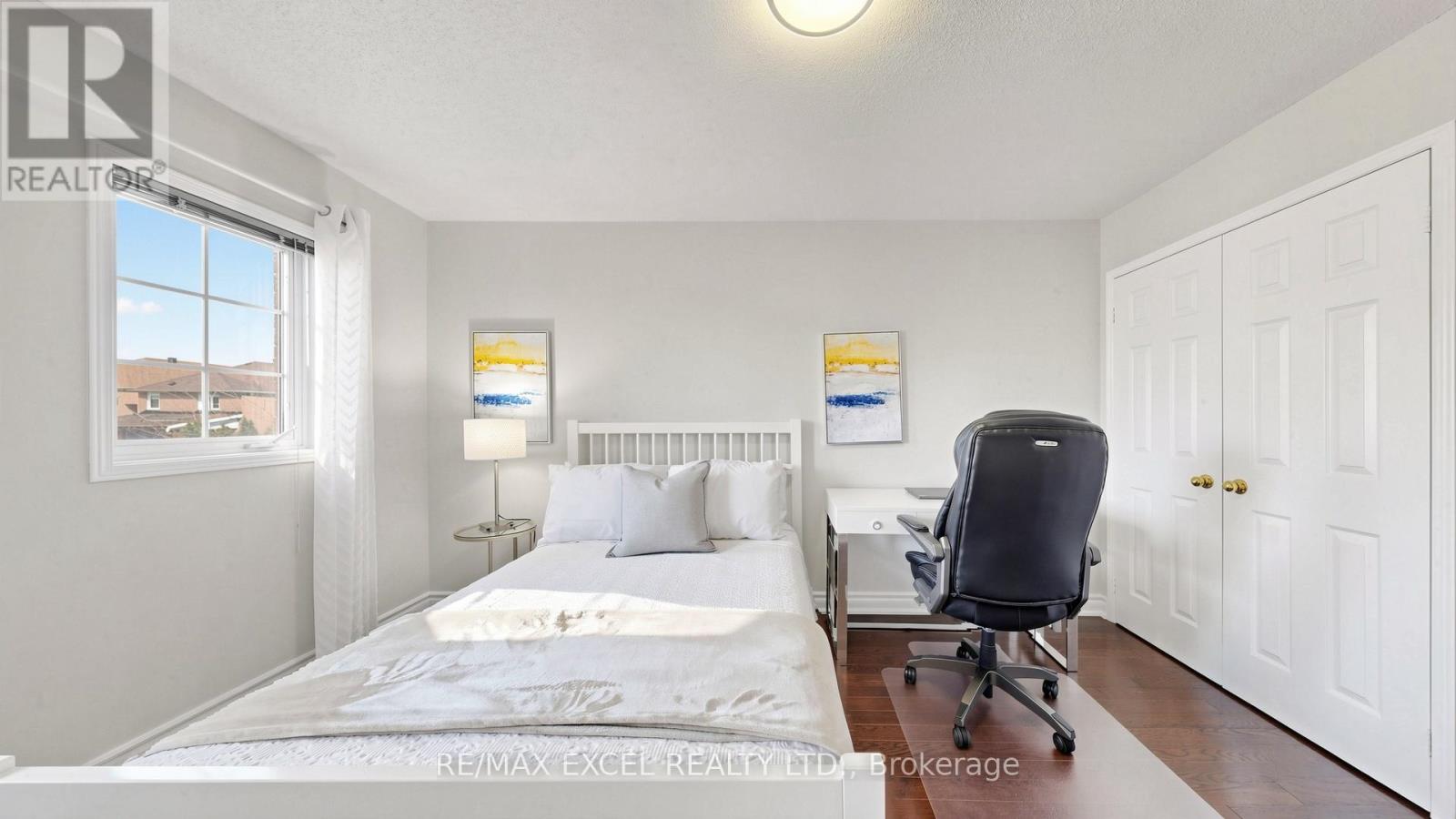 70 STELLA DRIVE - 32