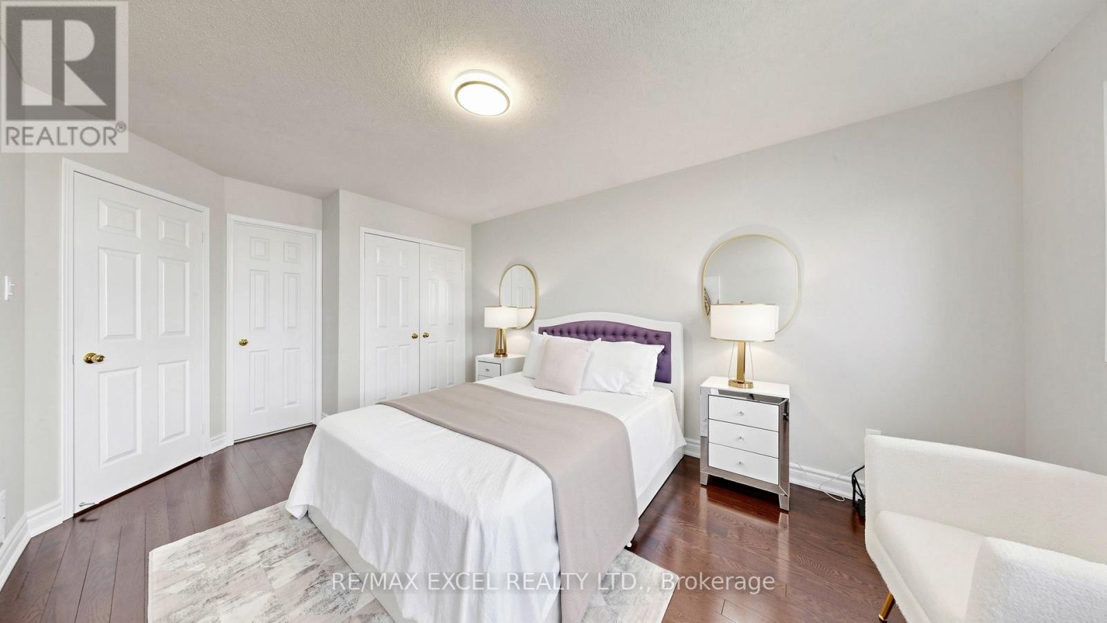 70 STELLA DRIVE - 33