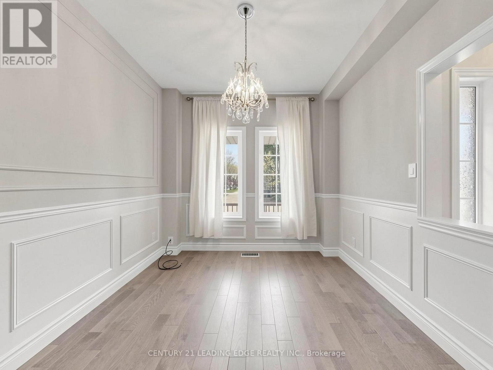 24 SALTSPRING DRIVE - 4