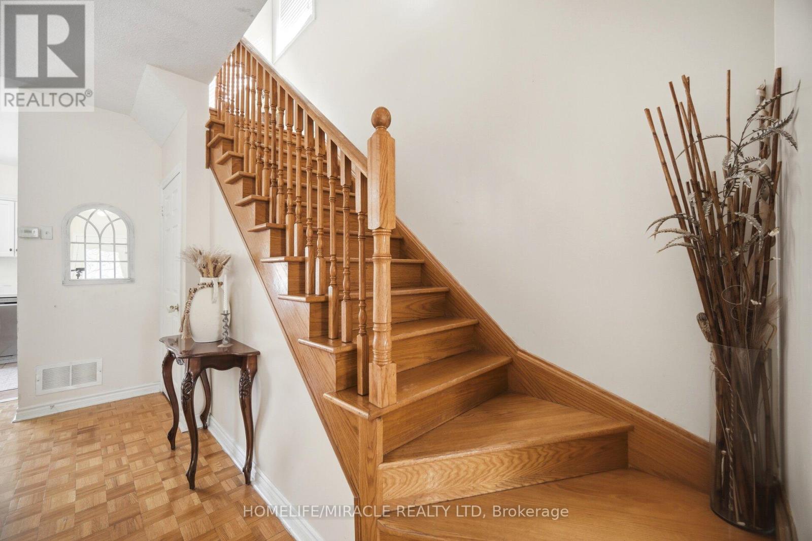8 NASIR CRESCENT - 20