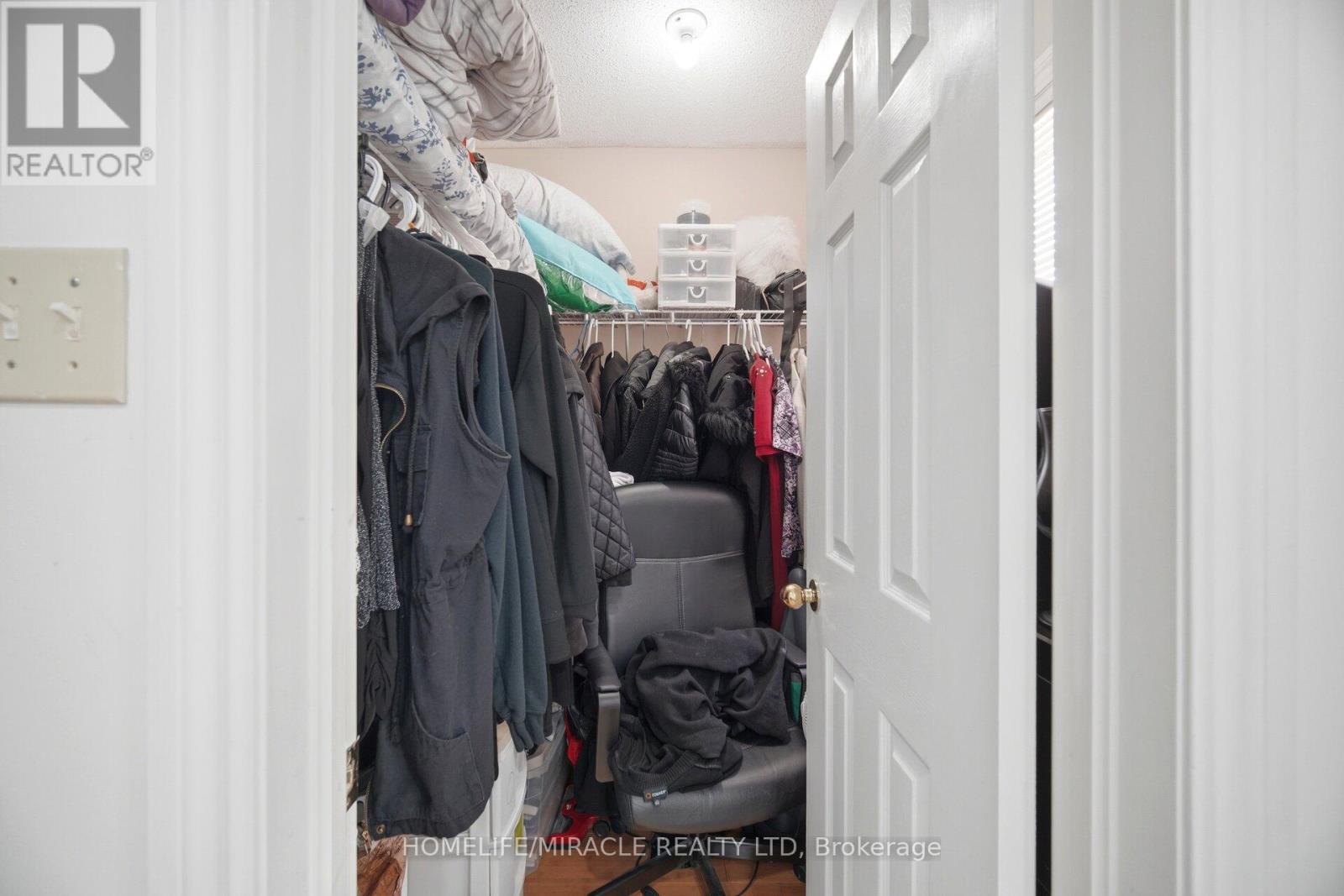 8 NASIR CRESCENT - 25