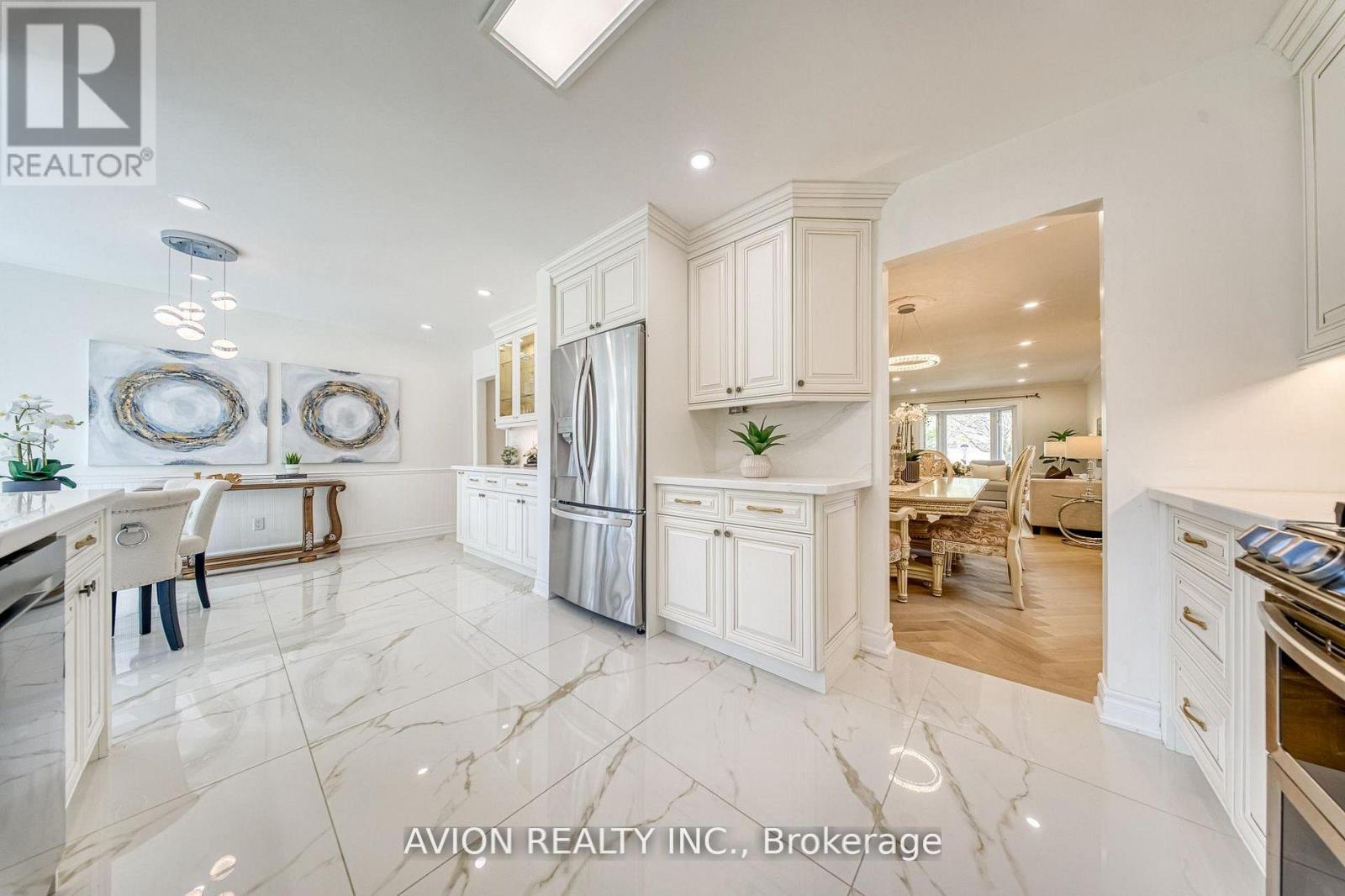 134 BUTTERFIELD CRESCENT - 18