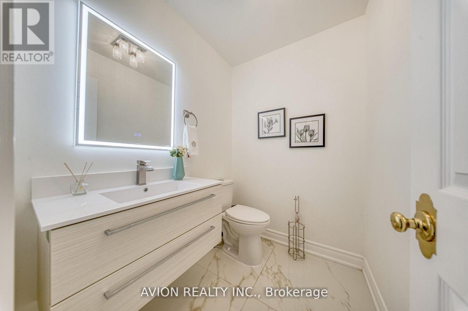 134 BUTTERFIELD CRESCENT - 21