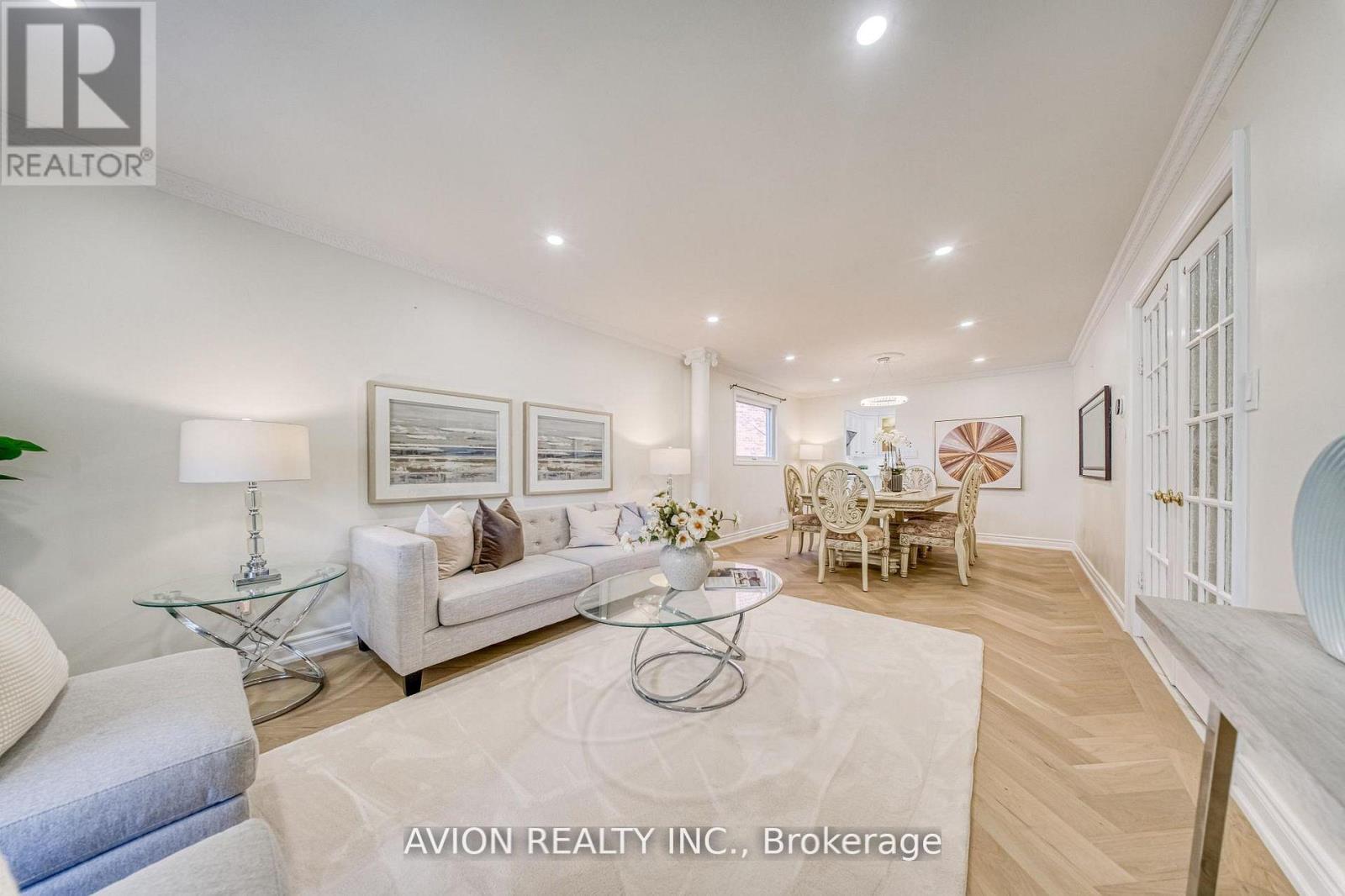 134 BUTTERFIELD CRESCENT - 6