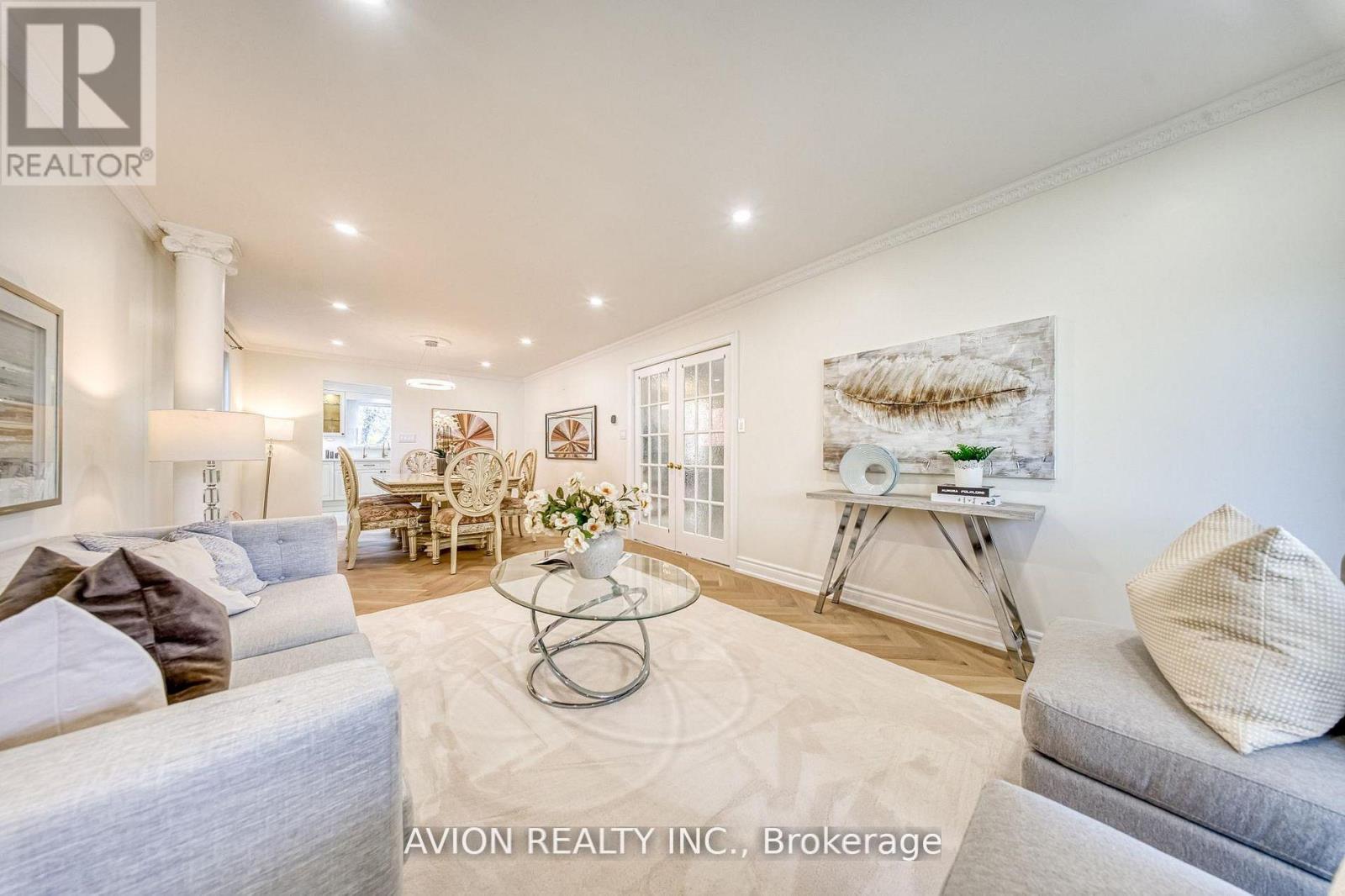 134 BUTTERFIELD CRESCENT - 8