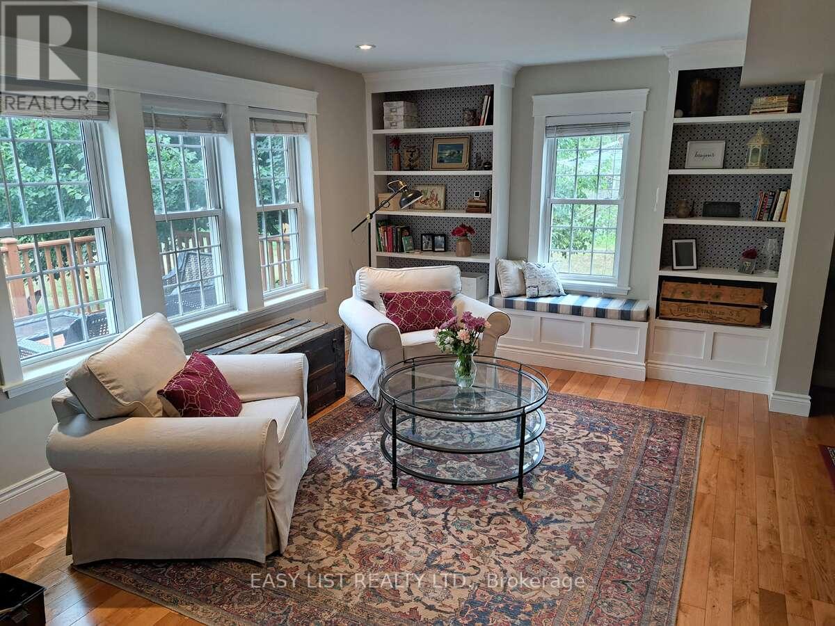 18 MILL STREET - 8