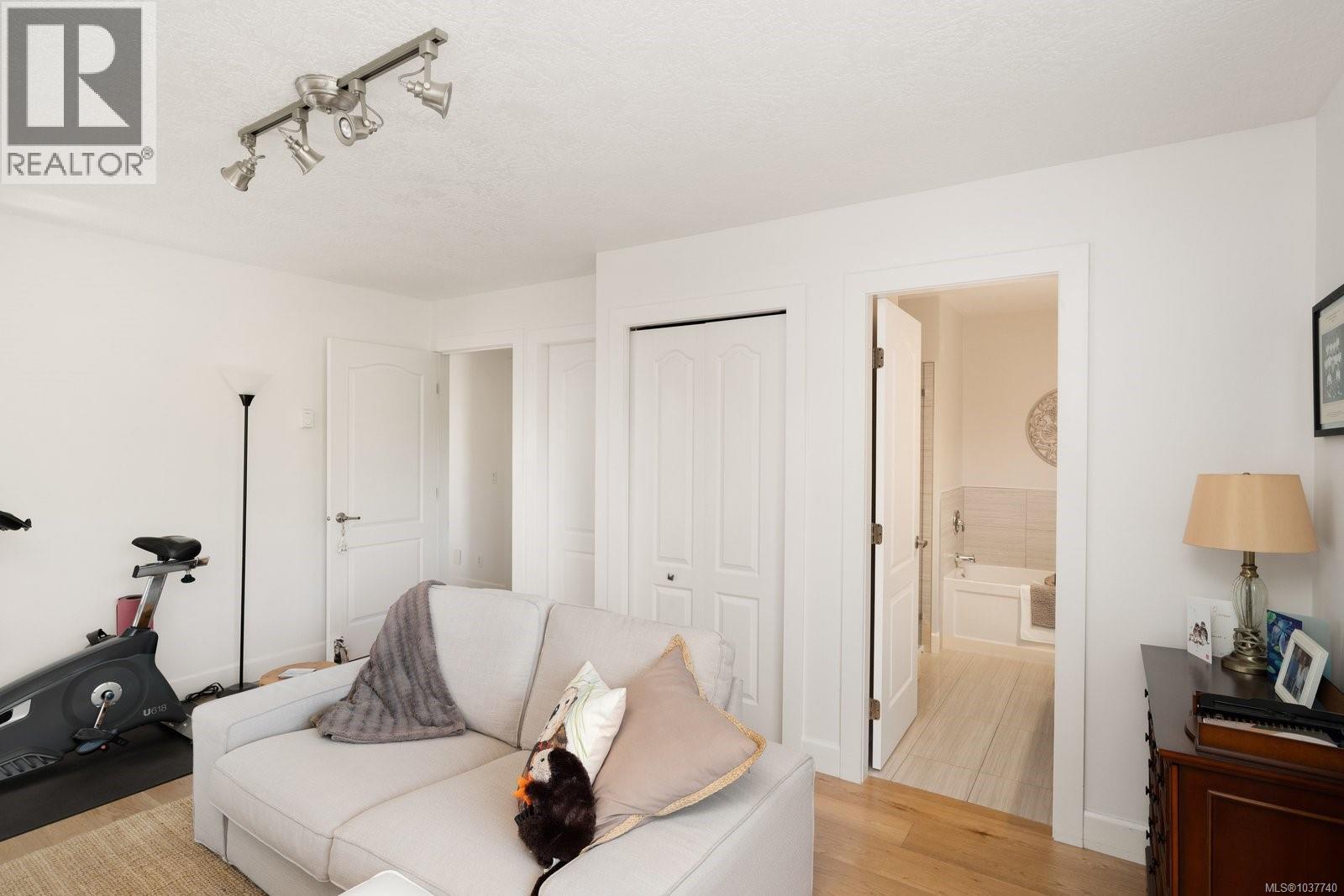 2282 Frost Ave - 17