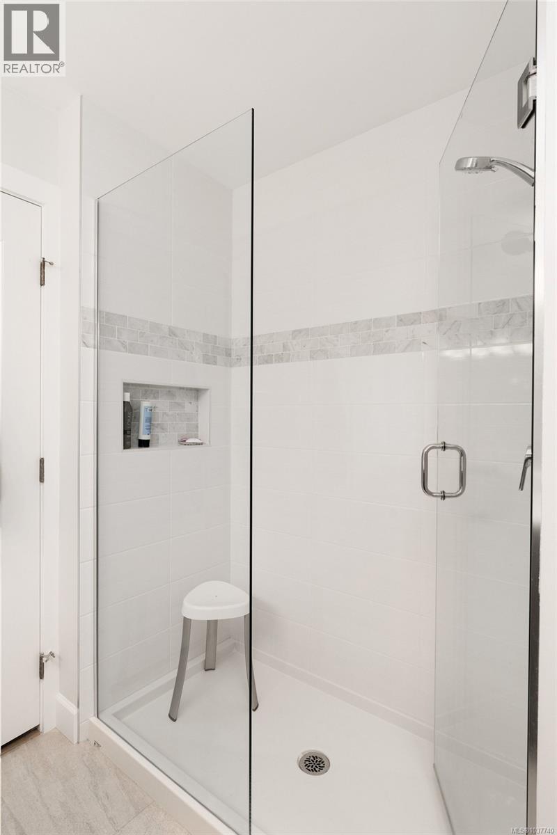 2282 Frost Ave - 27