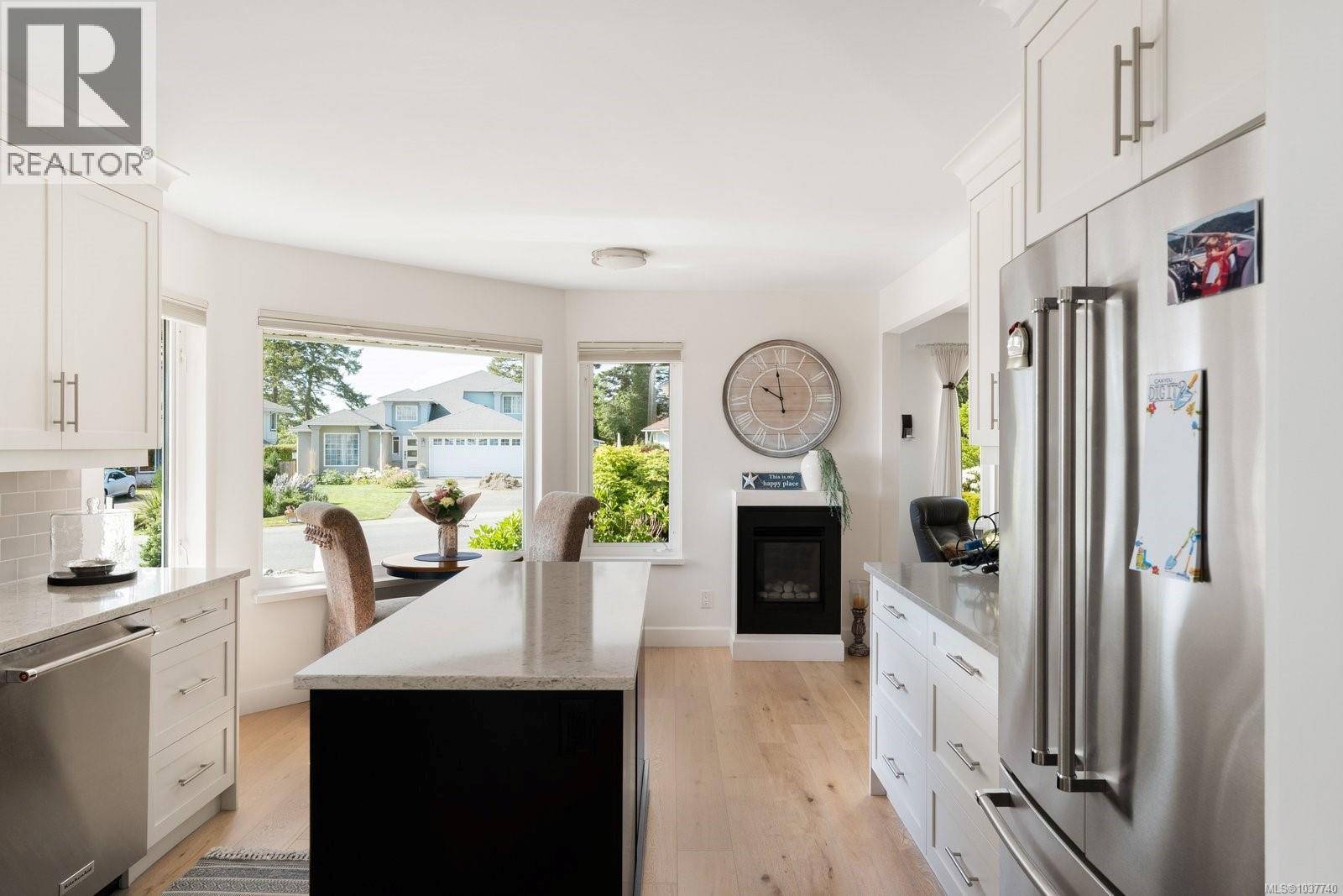2282 Frost Ave - 6