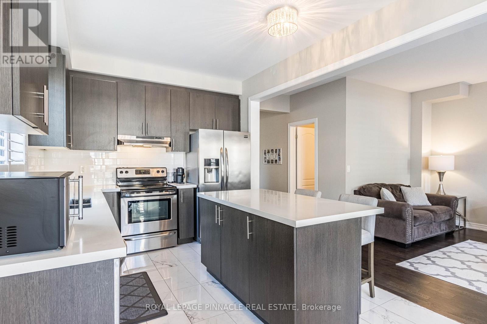 353 HINCKS DRIVE - 15