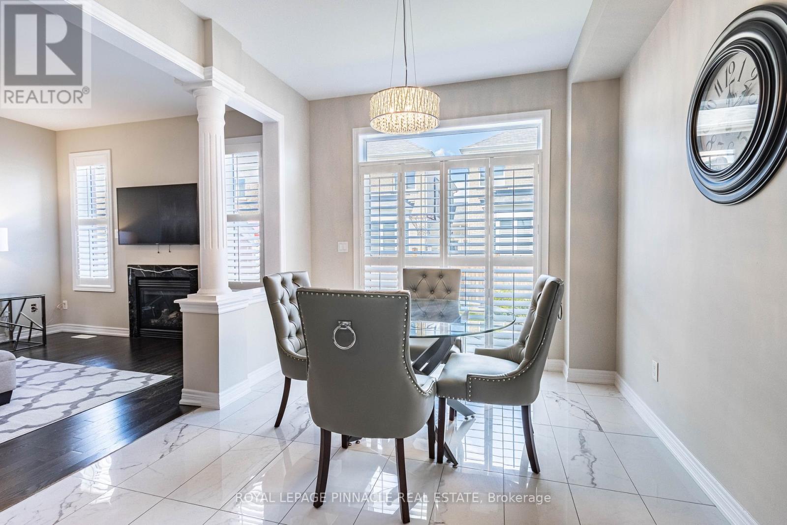353 HINCKS DRIVE - 18