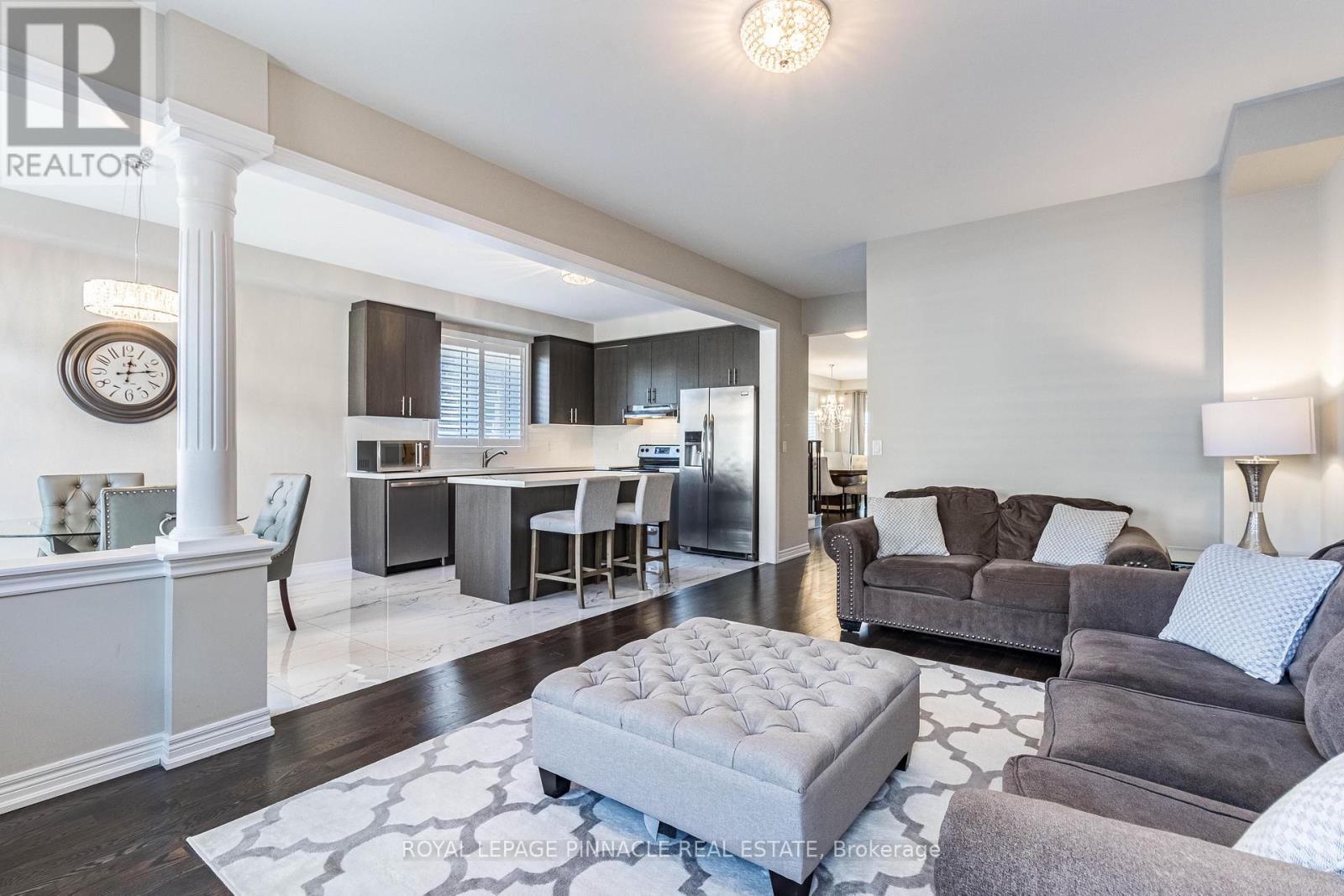 353 HINCKS DRIVE - 22