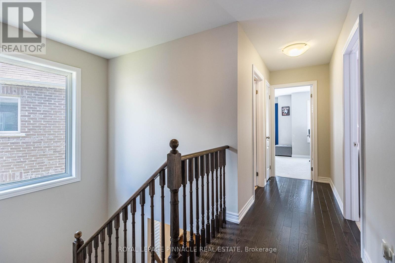 353 HINCKS DRIVE - 34