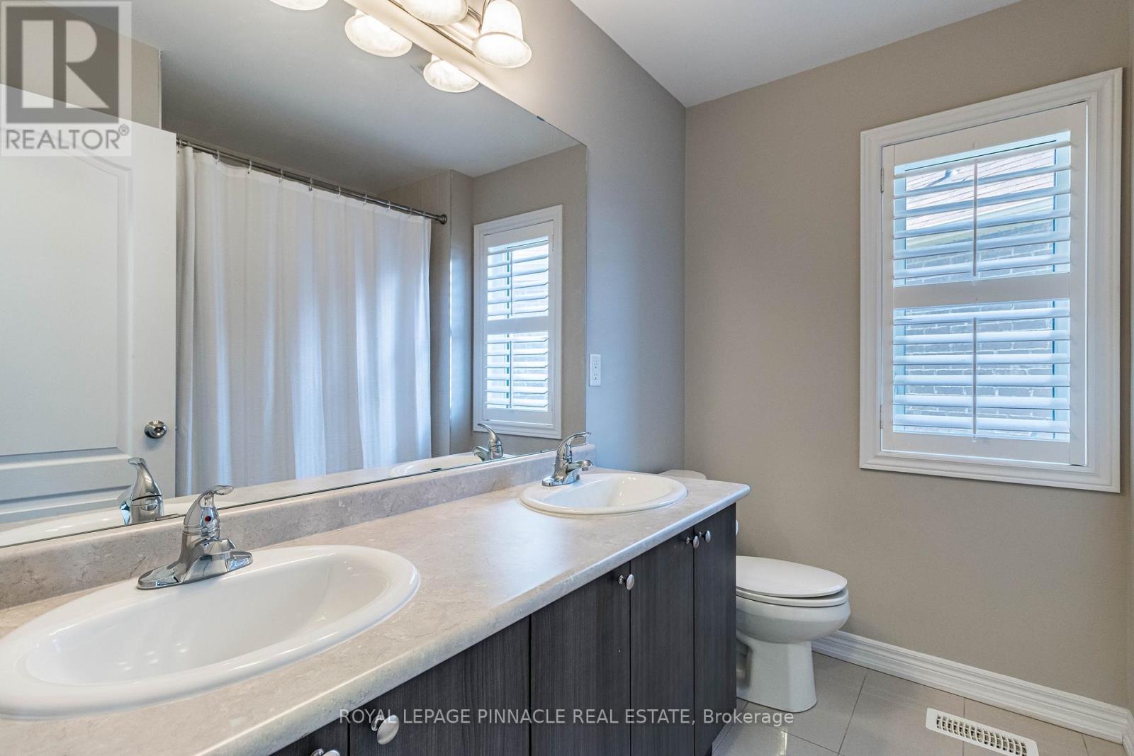 353 HINCKS DRIVE - 39