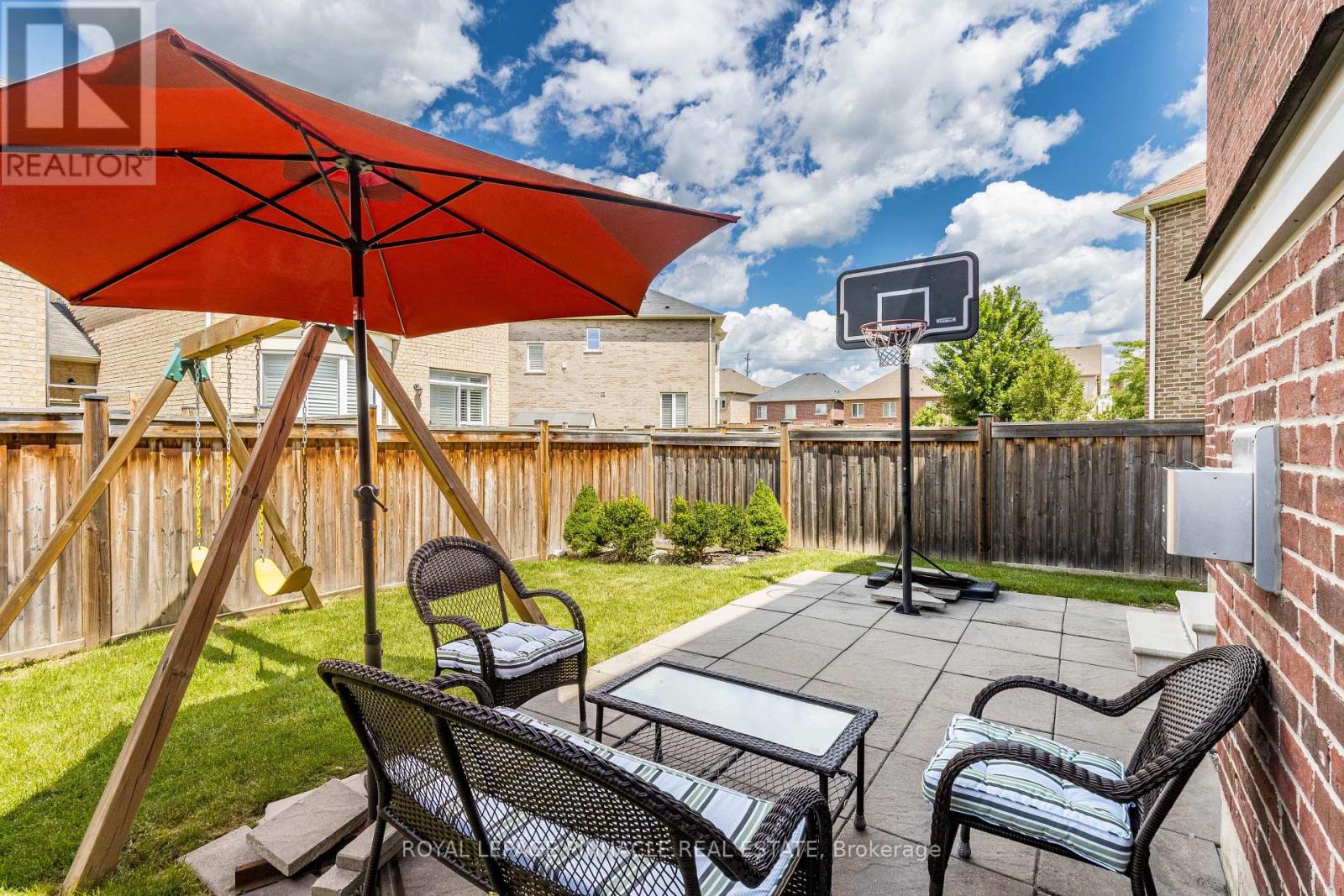 353 HINCKS DRIVE - 49