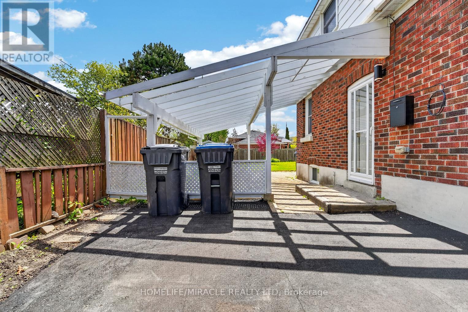 21 GREGORY STREET - 35