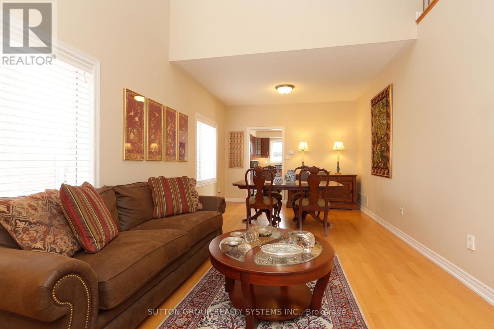 1382 AVON DRIVE - 6