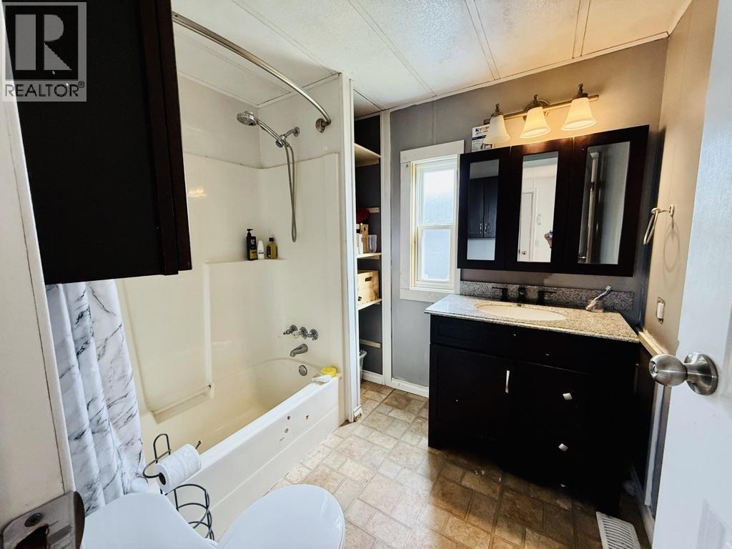 #69 95 LAIDLAW ROAD - 9