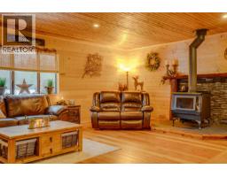 3pc Ensuite bath - 1519 Highway 6 Highway, Cherryville, BC V0E2G1 Photo 7