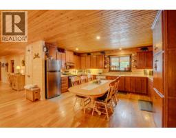 Dining room - 1519 Highway 6 Highway, Cherryville, BC V0E2G1 Photo 8