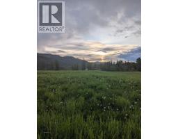 1519 Highway 6 Highway, Cherryville, BC V0E2G1 Photo 45