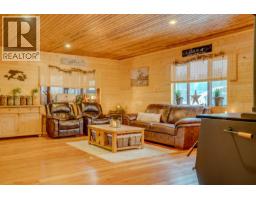 Laundry room - 1519 Highway 6 Highway, Cherryville, BC V0E2G1 Photo 6