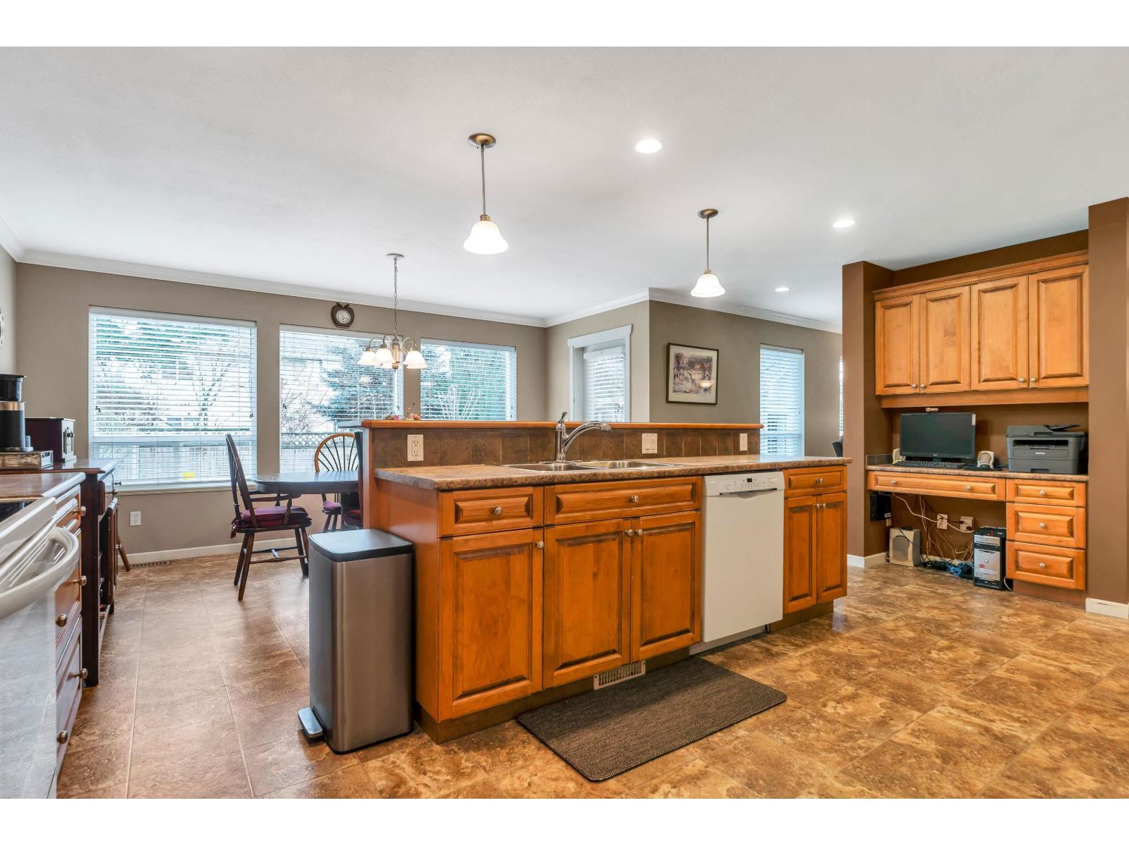 7 Bed, 4 Bath House for Sale in Abbotsford – 27932 BUFFER CRESCENT, Abbotsford – MLS# R3126746 - Image 23