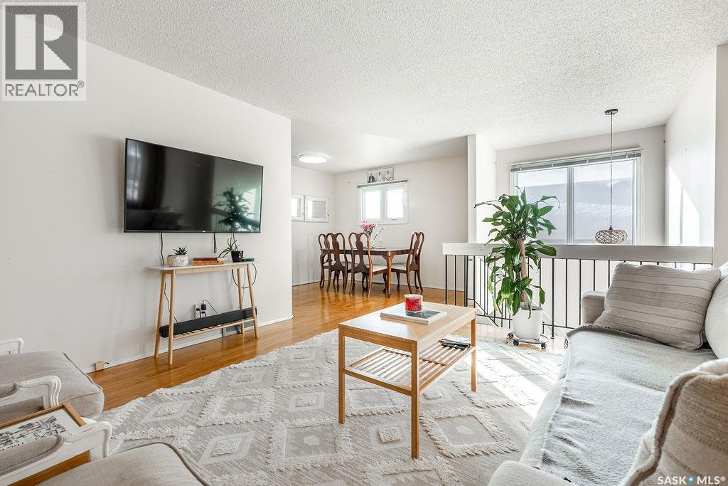 724 M AVENUE S - 6