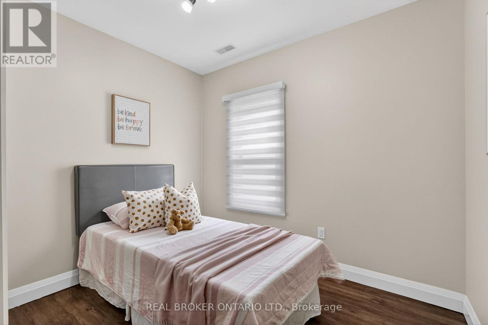 55 MERRITT STREET - 19