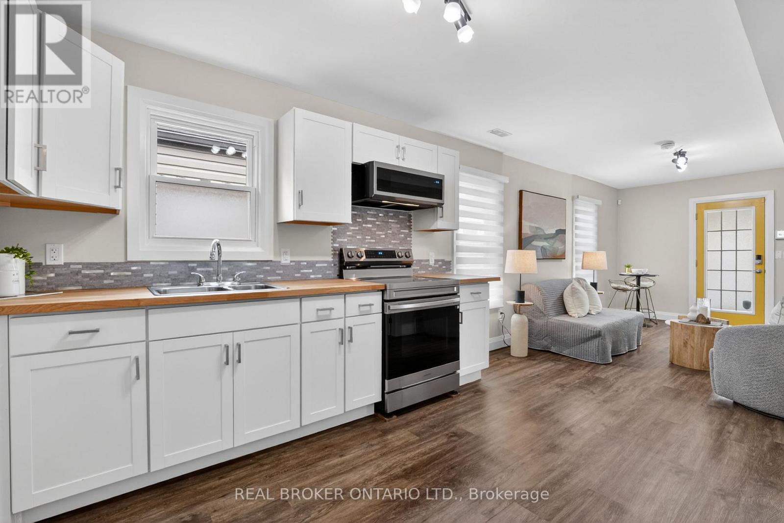 55 MERRITT STREET - 26