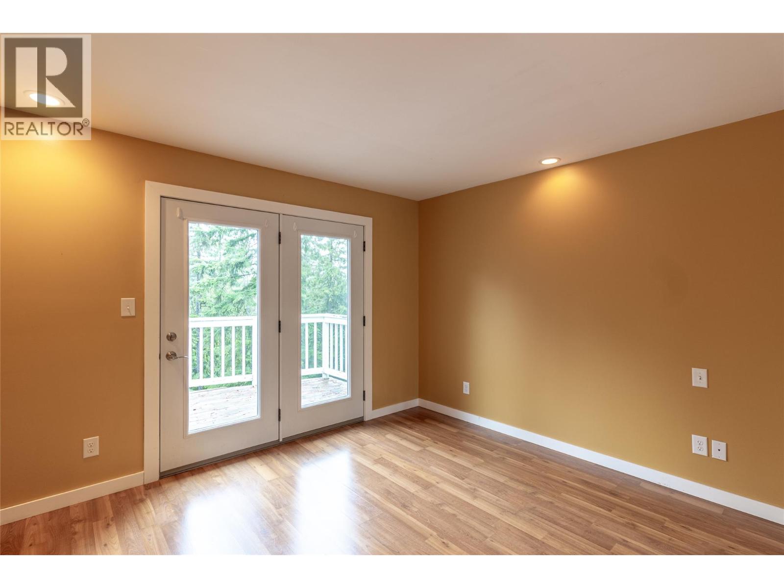 16242 Selkirk Road, Crawford Bay