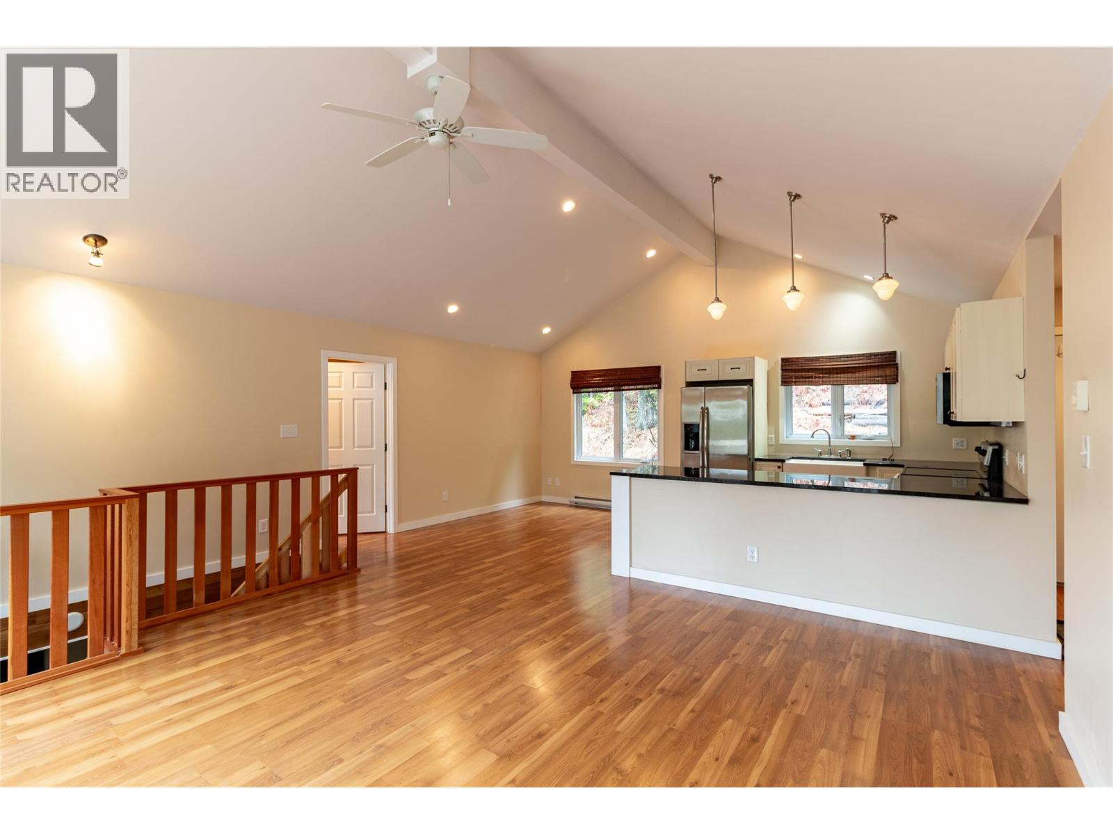 16242 Selkirk Road, Crawford Bay