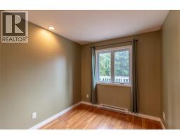 16242 Selkirk Road, Crawford Bay, BC V0B1E0 Photo 17