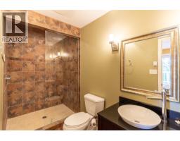 16242 Selkirk Road, Crawford Bay, BC V0B1E0 Photo 16