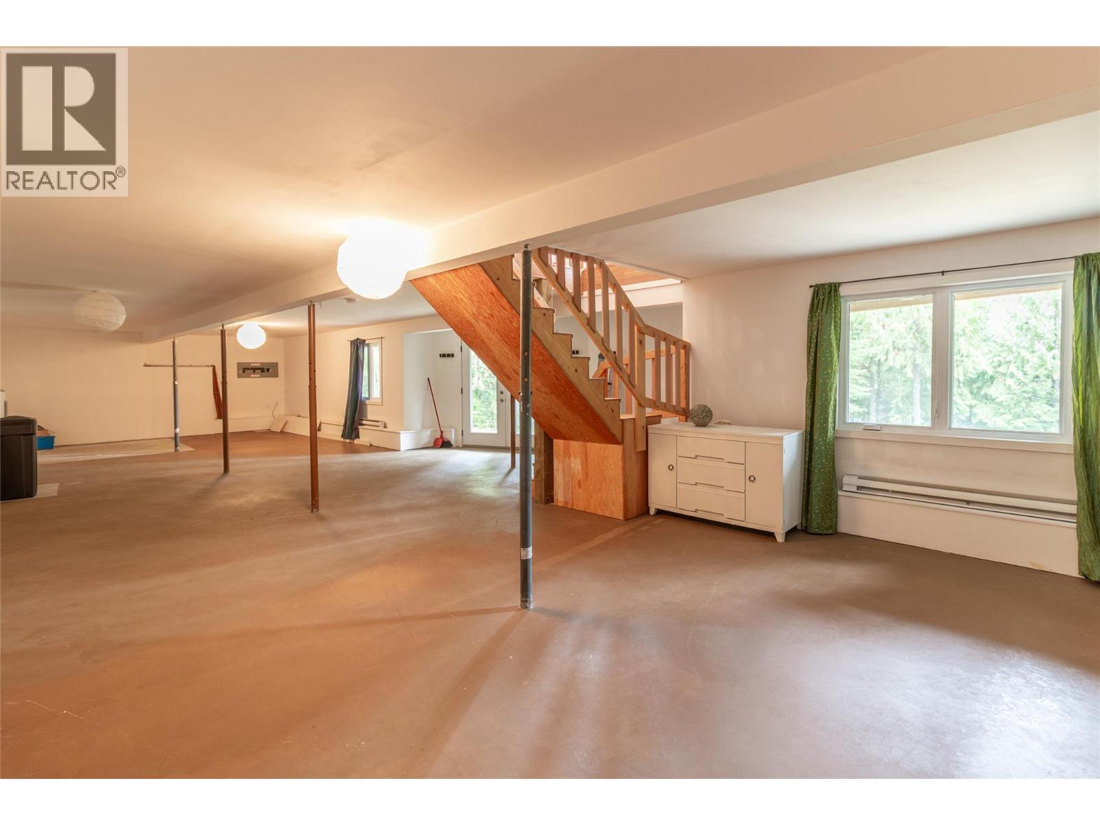 16242 Selkirk Road, Crawford Bay