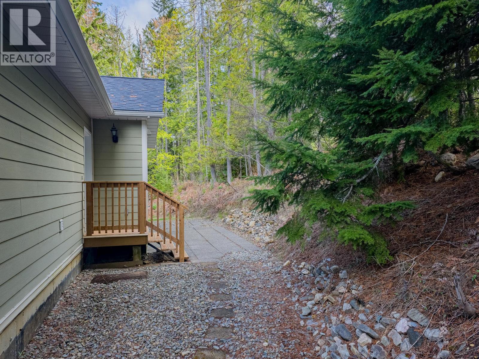 16242 Selkirk Road, Crawford Bay