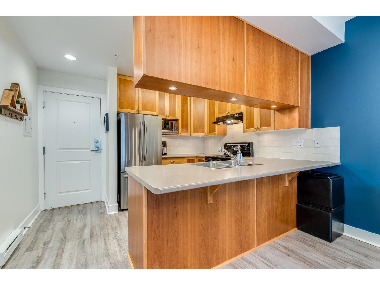 307 15368 16A AVENUE, Surrey